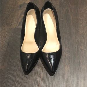 Black Shiny Pumps